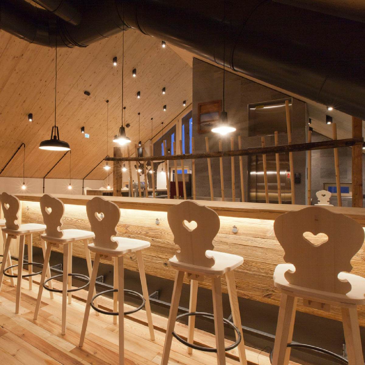 Bauernstuhl aus Eichenholz aus Südtirol- Wohnzimmer, Esszimmer Küche