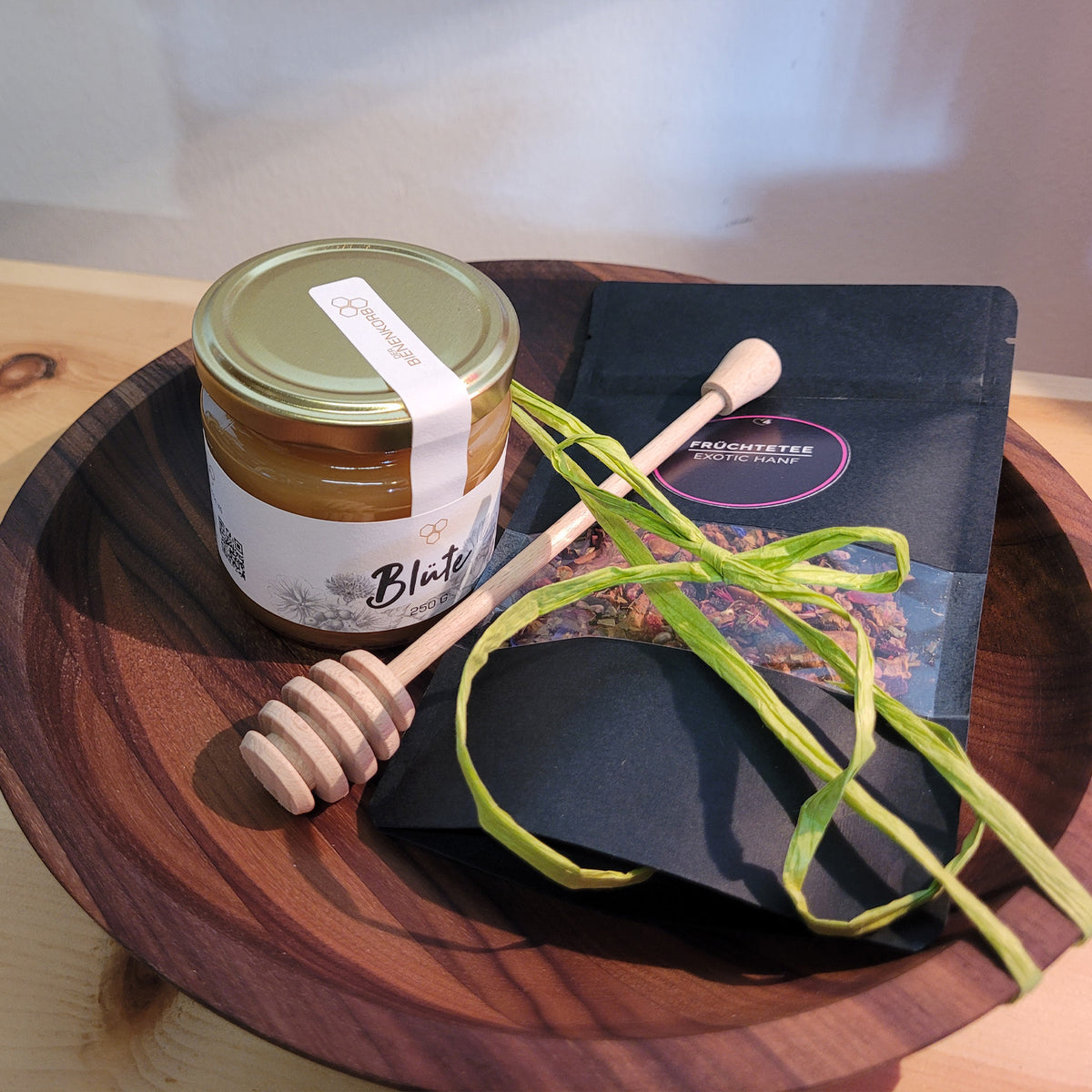 Nussschale | DM 24,5 x 4,5 cm