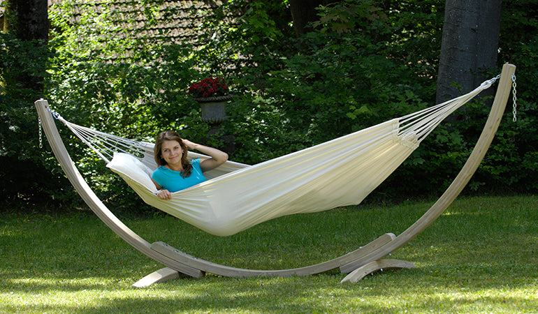 Hängemattengestell Apollo | L 357 x H 131 x B 104 | wetterfestes Fichtenholz | Kettenaufhängung verstellbar | Made in Germany