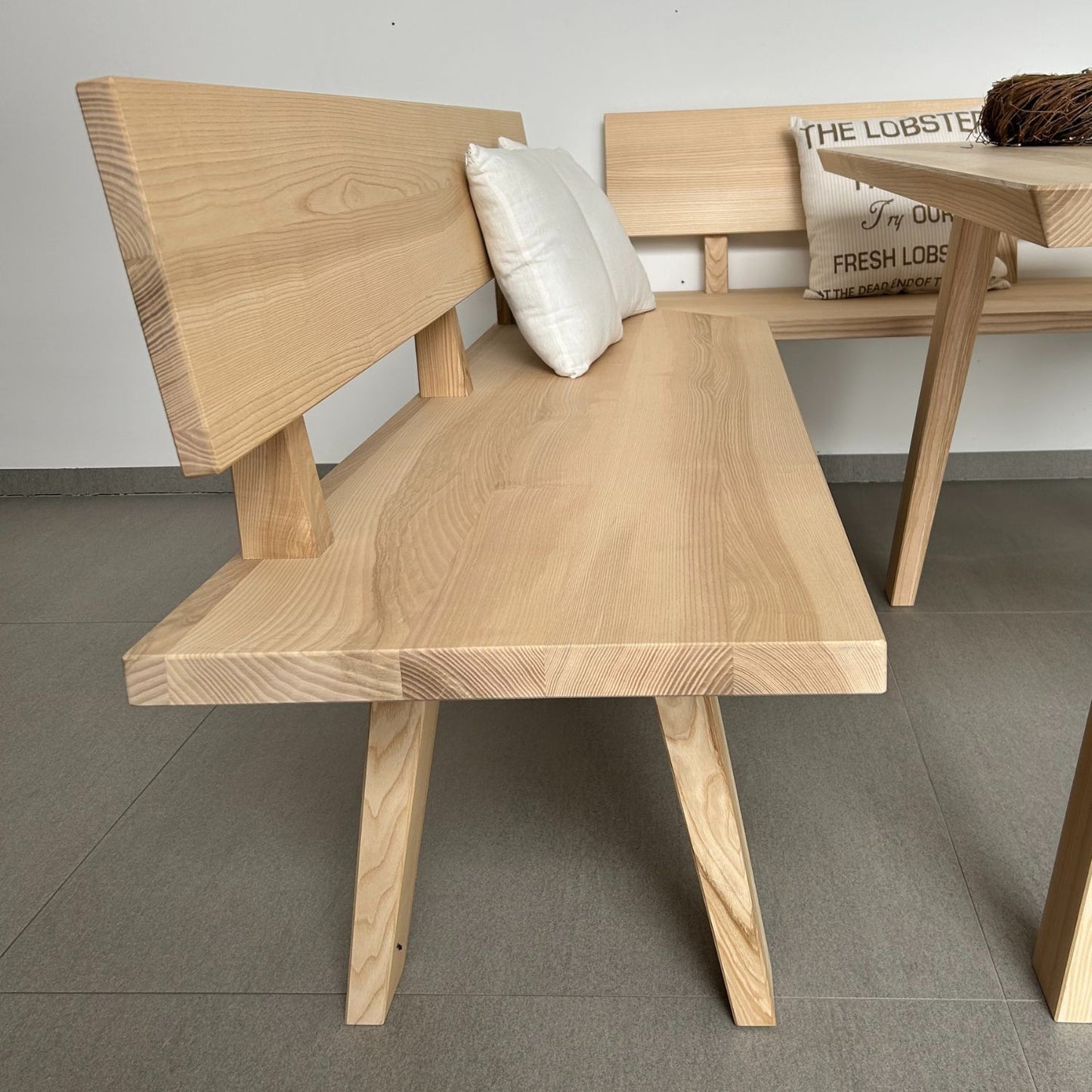Schlichte Massivholzbank mit Lehne 'Simple' | L 100 oder 200 x T 53 x H 84 cm | in verschiedenen Holzarten | stabile Handarbeit aus Südtirol