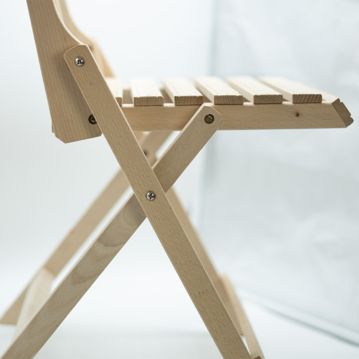 Kinderklappstuhl ‘Klappi’ aus unbehandelter Buche - echtes Naturhandwerk