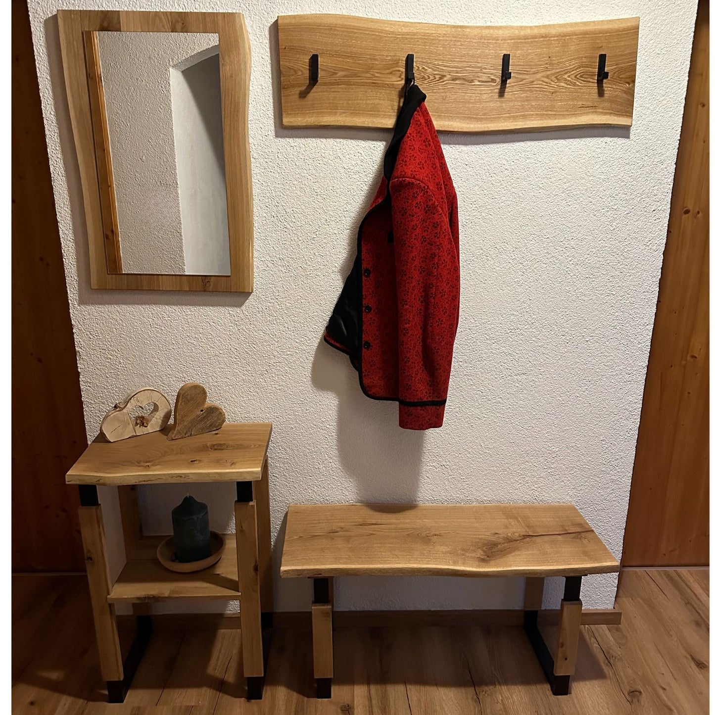 Garderobe 'Waldkante' | verschiedene Ausführungen | Eiche massiv | 2 x geölt | Eisenkuven schwarz | Made in Austria