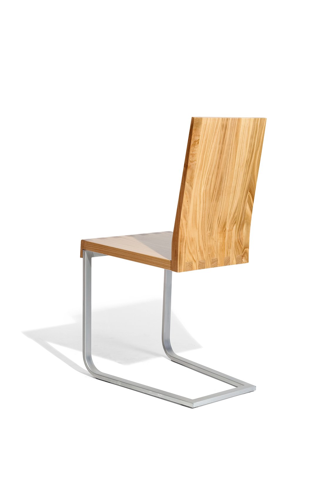 Design Sessel 'Sitwell Breeze' | Kirschholz lackiert | B 41 x T 41 x H 90 cm | Freischwinger | Handwerk aus Südtirol