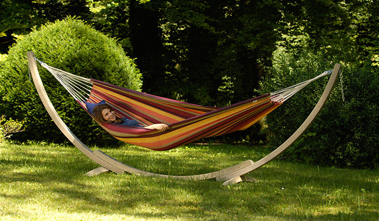 Hängemattengestell Apollo | L 357 x H 131 x B 104 | wetterfestes Fichtenholz | Kettenaufhängung verstellbar | Made in Germany