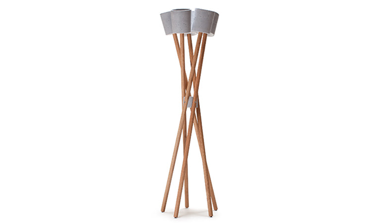 Hochgarten / Pflanzgestell | DM 40 x H 150 cm | 5 Stück Übertöpfe Beton grau oder weiß DM 13 cm | Gestell Eiche | Made in Germany