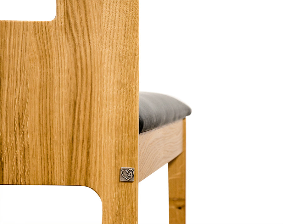 Massivholz Stuhl aus Eiche mit Leder Polsterung I Handwerk I 'Sitwell Capture' - classic country