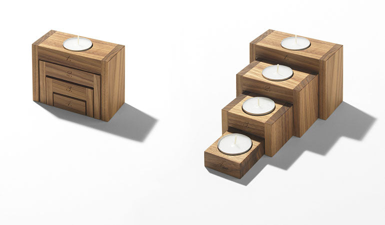 Adventsleuchter 'Four Steps' | Ahorn oder Nussholz | 11,5 x 5,5 x 9 cm | Made in Germany