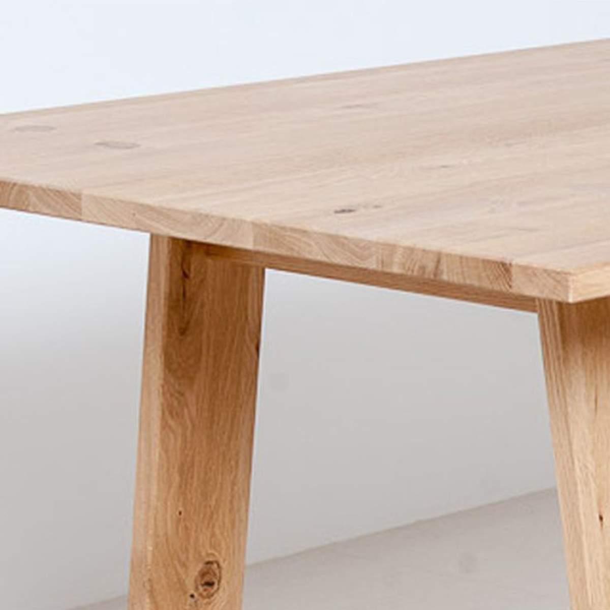Massivholztisch 'Look' | in Zirbe, Fichte, Eiche, Buche, Nuss | L 160/200 x B 90 x H 76 cm | Made in Südtirol