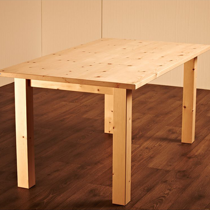 Massiver Holztisch 'Tablein' - im Landhaus-Stil