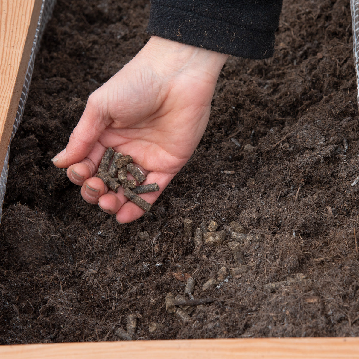 Reine Natur-Schafwoll-Düngepellets für Obst, Gemüse und Blumen | in verschiedenen Größen | aus Österreich