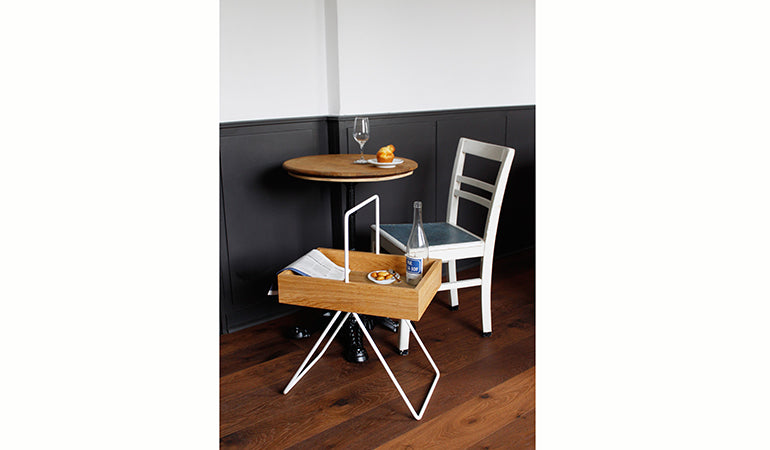 Beistelltisch 'Emil' | L 49 x B 34 x H 72 cm | Eiche geölt | mit Tragegriff | Made in Germany