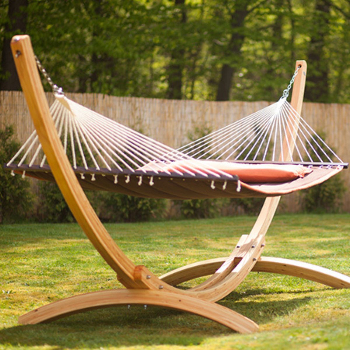 Hängemattengestell Arcus | L 437 x B 160 x H 145 cm | Lärchenholz mit Edelstahlbeschlägen | Balastbarkeit max. 200 kg | Made in Austria