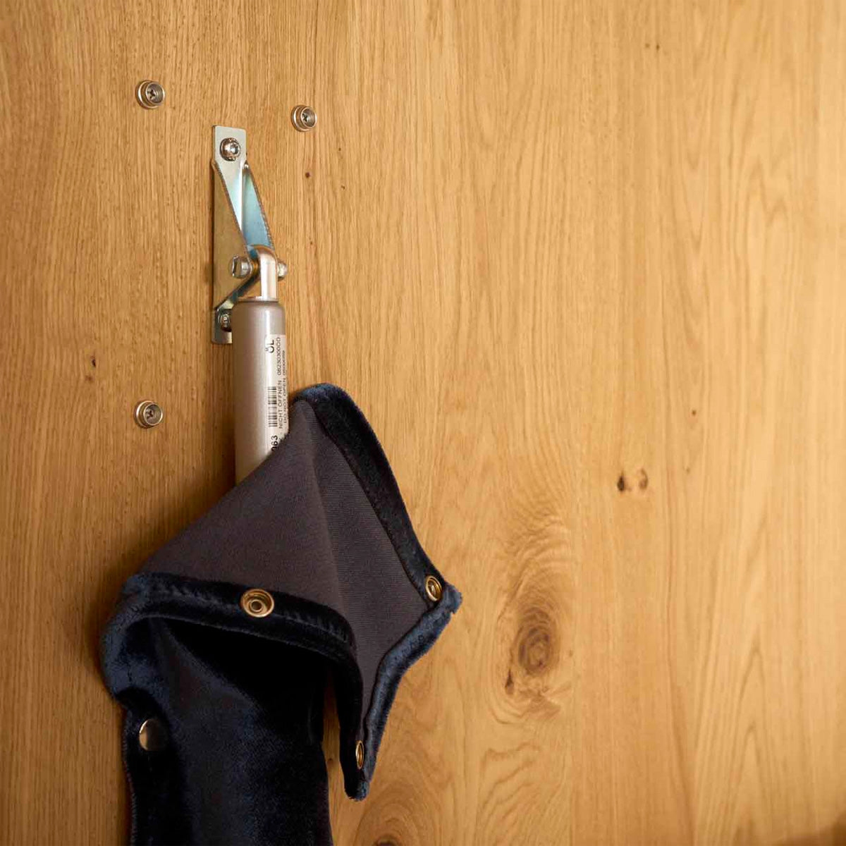 Gastro & Hotel - Multifunktionales Klappbett | Schrankbett | Stockbett Plano Cube | Sofa und Zusatzbett | inkl. Matratzen | robustes Design | TÜV geprüft | Made in Austria