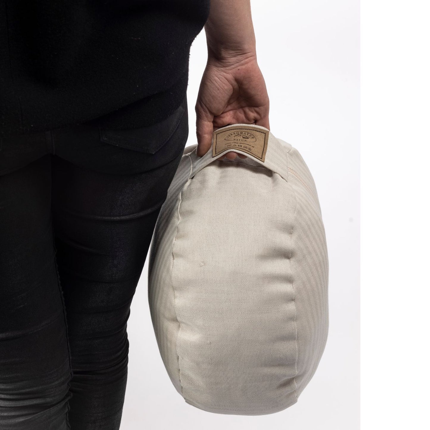Sitzpouf 'Back'| Leinenhülle gefüllt mit Dinkelspelzen | DM 35 cm x H 15 cm | 1,6 kg | Made in Austria