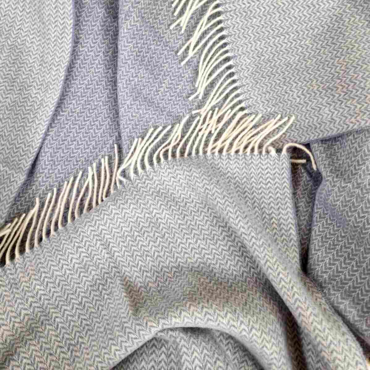 Wolldecke 'Wärmeoase' | 100 % Schurwolle | 140 x 200 cm | 300g/m² | verschiedene Farben | Made in Europe