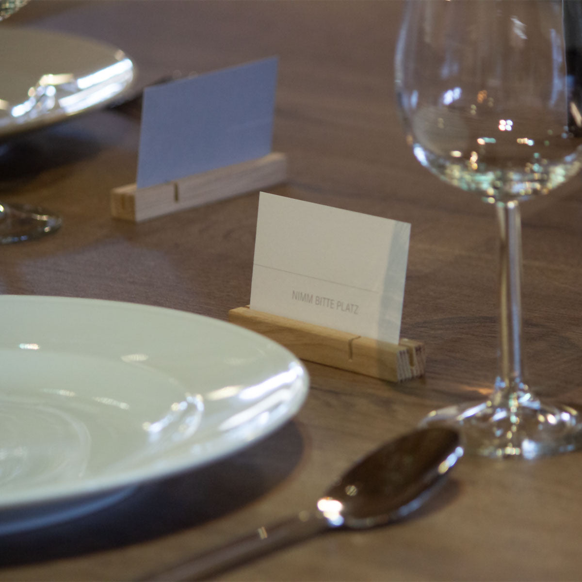 Messerbank und Tischkartenhalter 'Stick' aus Eiche natur | in verschiedenen Größen