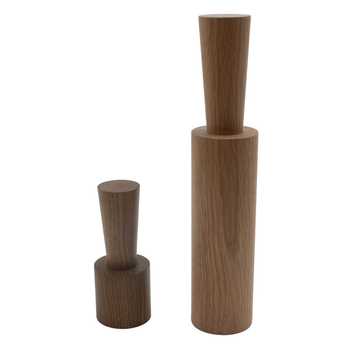 Salz- oder Pfeffermühle mit Porzellanmahlwerk | hoch | in verschiedenen Holzarten | mit Magnetkappe | DM 6 x H 29 cm