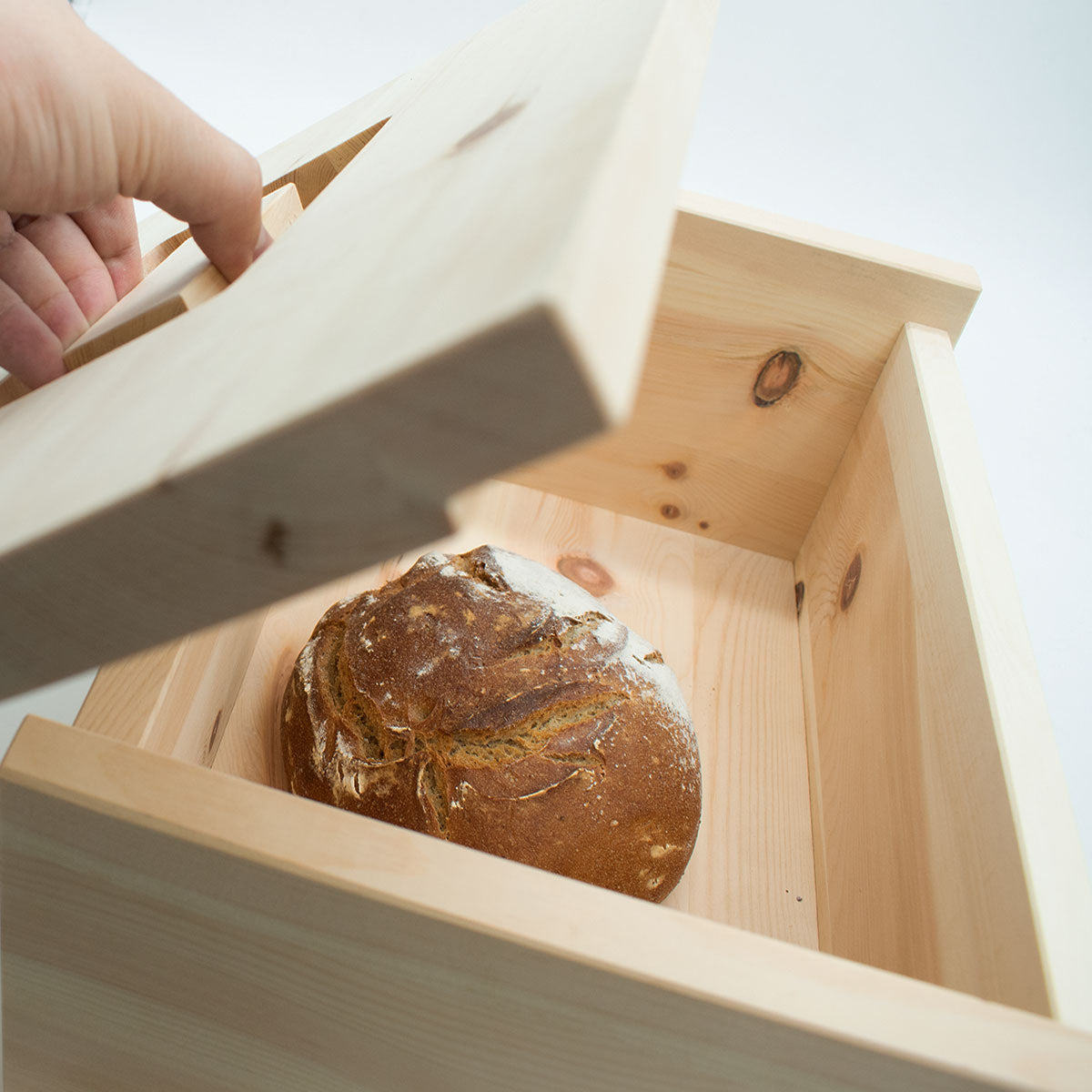 Brotkasten aus massivem Zirbenholz | mit abhnehmbaren Deckel | 30x23x14,5 cm