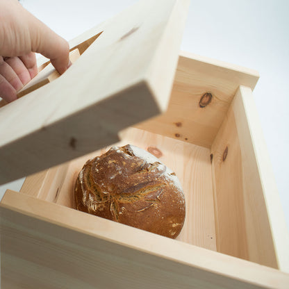 Brotkasten aus massivem Zirbenholz | mit abhnehmbaren Deckel | 30x23x14,5 cm