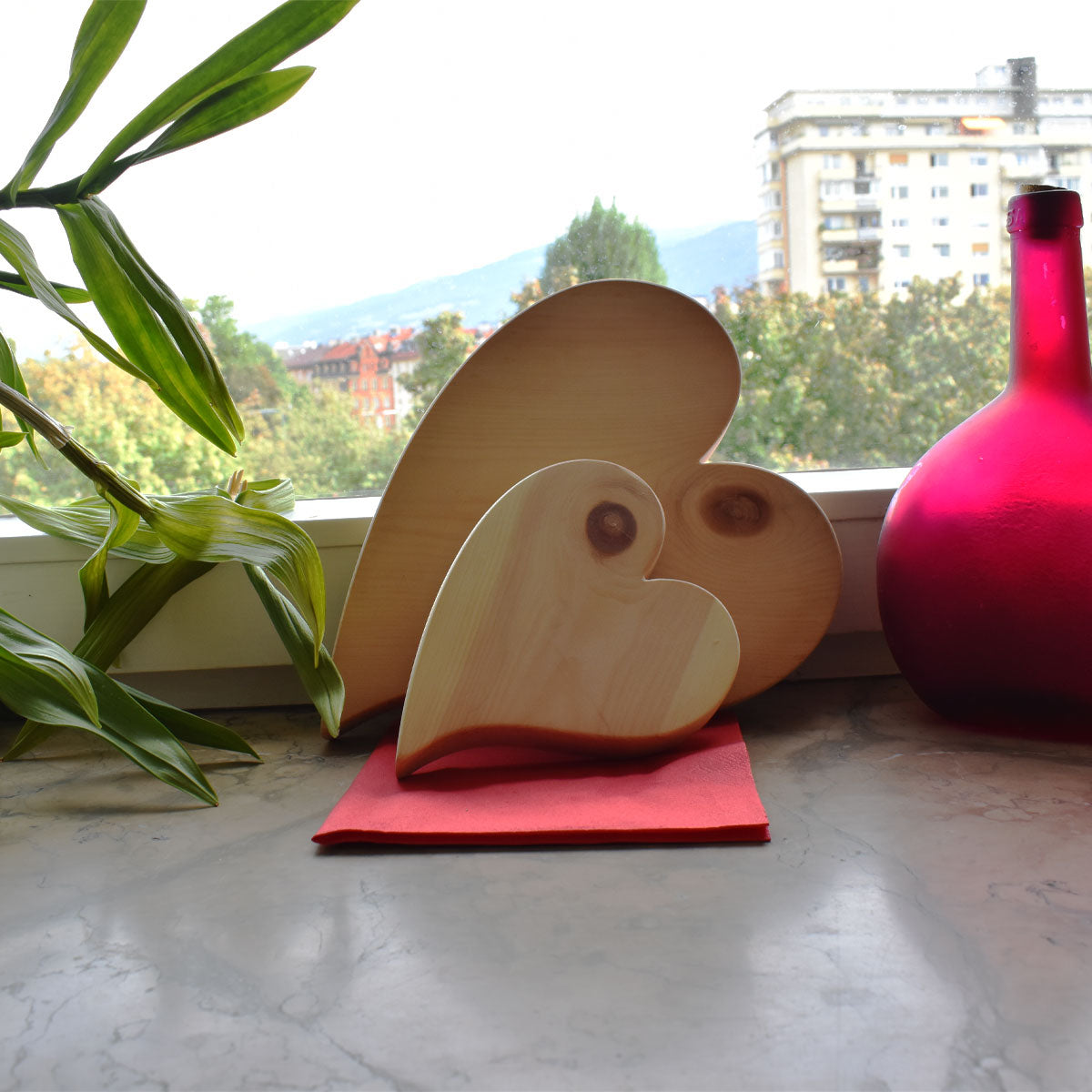 Massivholz Herzen in 15 cm Länge Gravur 'Herzensmensch' - Schönes Geschenk für Anlässe und liebe Menschen