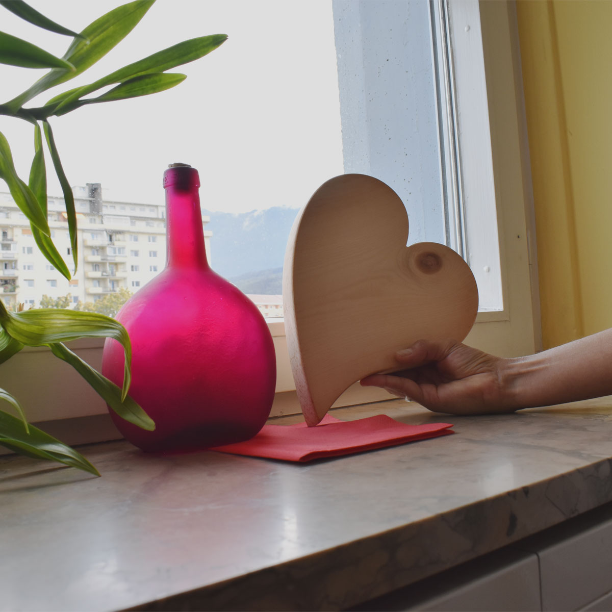 Massivholz Herzen in 25 cm Länge Gravur 'Herzensmensch' - Schönes Geschenk für Anlässe und liebe Menschen