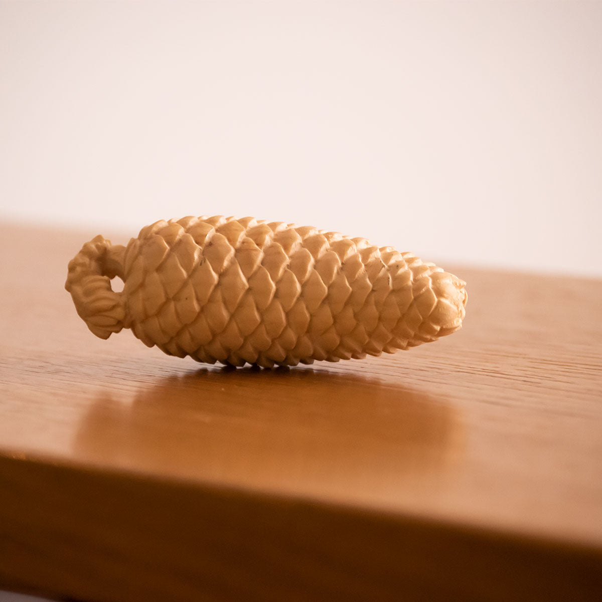 Fichtenzapfen | Massivholz Zirbe | 9 x 3,4 cm | Made in Südtirol