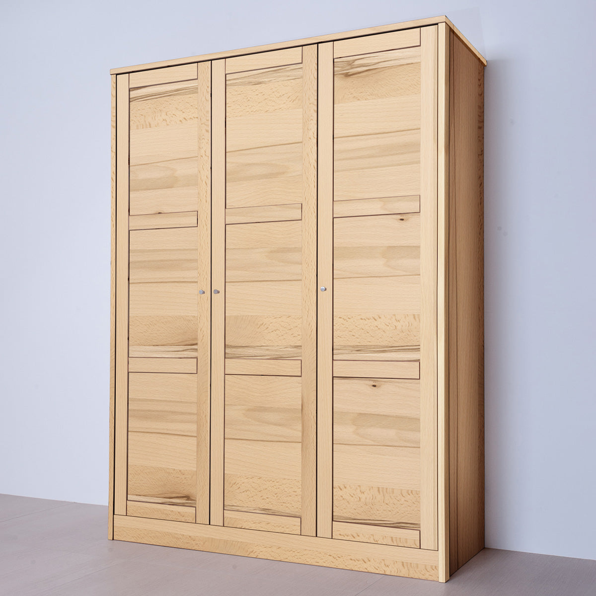 Klassischer Massivholzschrank 'Dream Base'  2tuerig/b105 Kernbuche mit Wasserlack behandelt