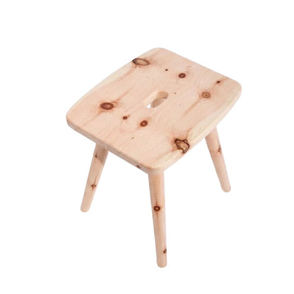 Hocker 'Urtyp' | B 46 x T 41 x H 45 cm | Zirbe roh