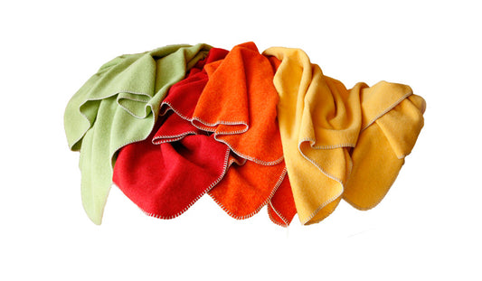 Kuscheldecke ''Warm Up'' in der Farbe Orange'