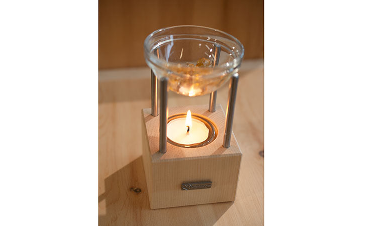 Duftlampe aus Zirbe 'Pine Fragrance' | 25 g Weihrauch im Sackerl