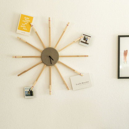 Wanduhr 'Solea' | Platz für Fotos | Esche, Holzfaserplatte | Anthrazit | DM 60 cm | Made in Germany