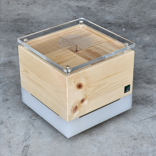 Zirbenlüfter ‘Kubus Premium’ | für 40 m² | flüsterleiser Ventilator | Lichtfarben wählbar |  für Privat und Büro | Made in Austria