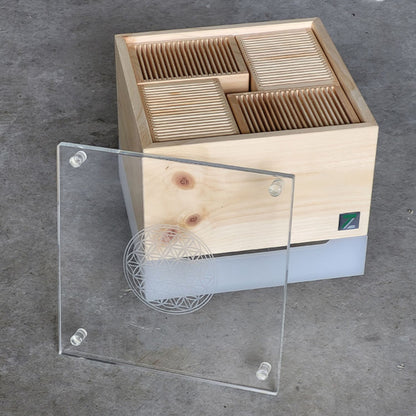 Zirbenlüfter ‘Kubus Premium’ | für 40 m² | flüsterleiser Ventilator | Lichtfarben wählbar |  für Privat und Büro | Made in Austria