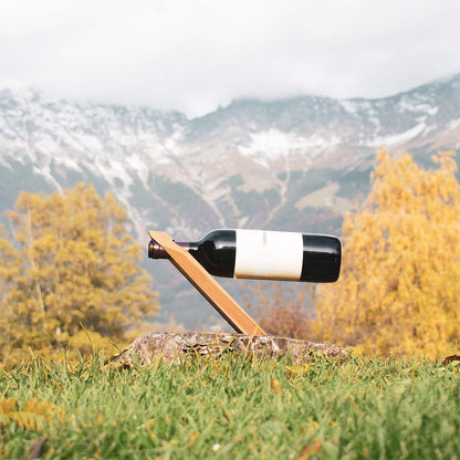 Edler Weinflaschenhalter aus heimischen Hölzern | echtes Kunsthandwerk aus Tirol