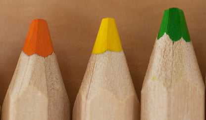 Unlackierte Farbstifte in zwei Größen - 'Color Pencils'