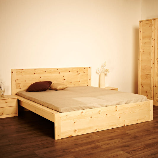 Massivholzbetten/Doppelbett aus Zirbenholz 'Dreamfield'