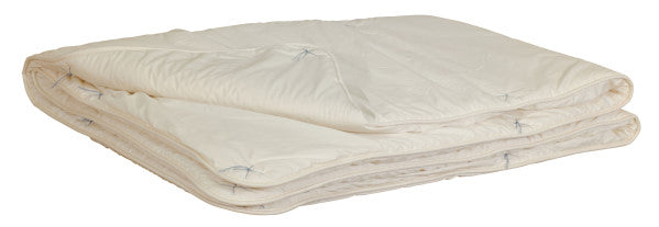 Bettdecke / Überbett aus Schafschurwolle 'Winter Love'