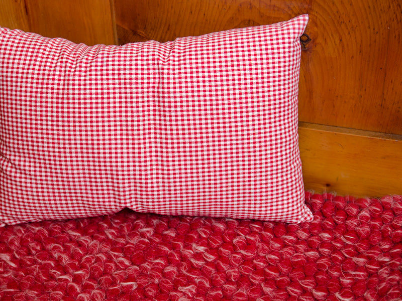 Original Zirbenkissen Pillow Mountain Lodge, rot 30x20 cm  - Original alpines