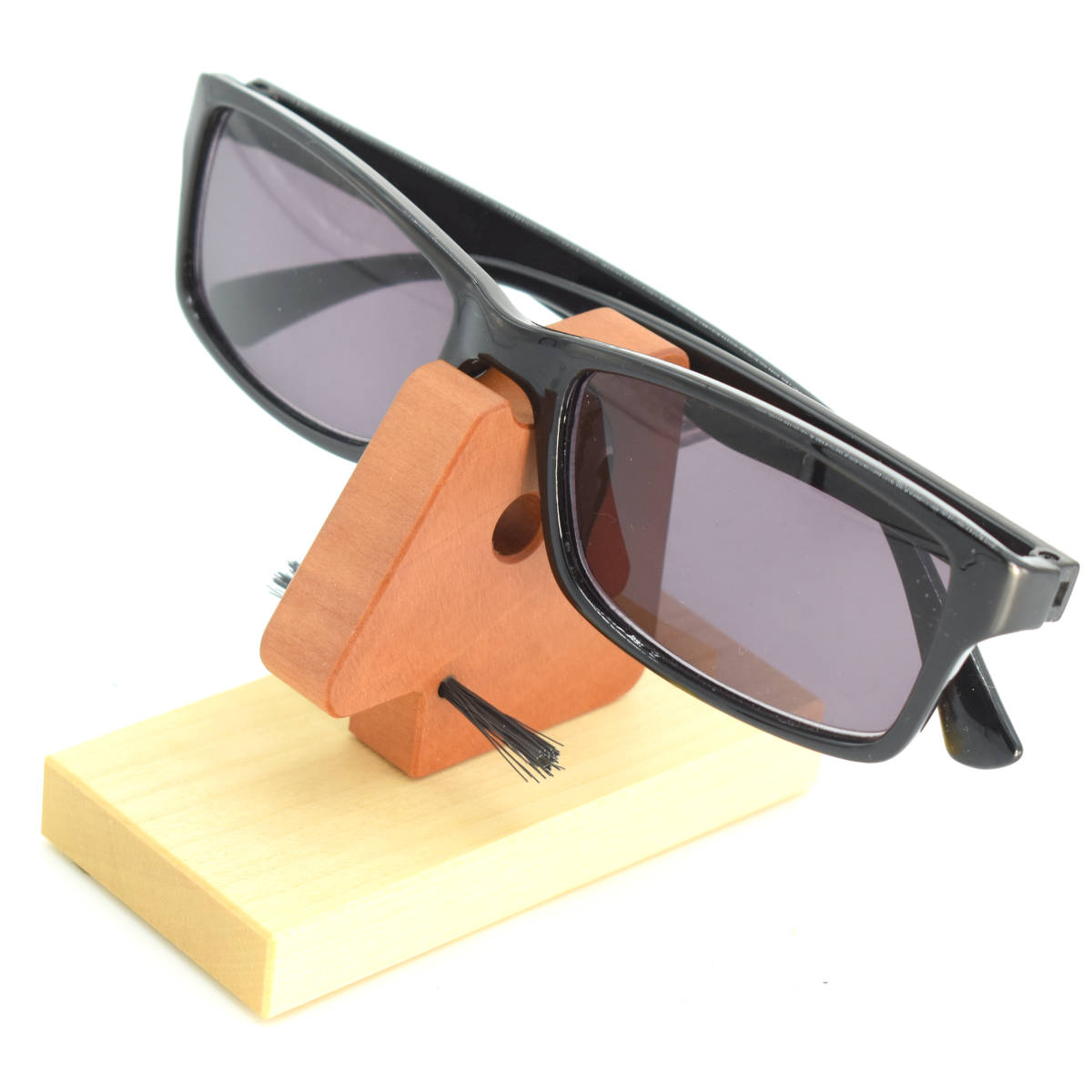 Brillenhalter aus Ahorn und Birnenholz - ' Glassy Holder'