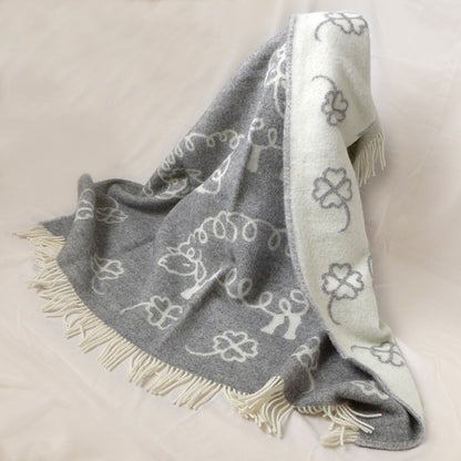 Wolldecke 'Kuschellamm' | 100 % Merinowolle | 130 x 170 cm | 250g/m² | grau/weiß | Made in Germany