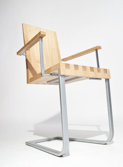 Designer Sessel mit Armlehne aus Kirschholz -Stuhlhandwerk aus Europa 'Sitwell Breezy
